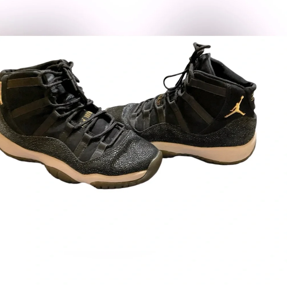 ❤️❤️ Air Jordan 11 Retro Perm HC Black & Metallic Gold With White Base